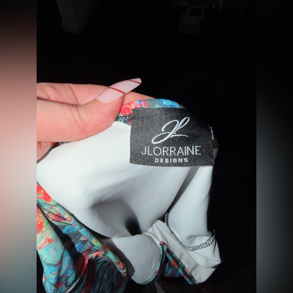 JLORRAINE
DESIGNS SEASHORE JUMPSUIT NWOT RARE SOLD OUT PRINT SEXY PRINTED $148 - Picture 10 of 10